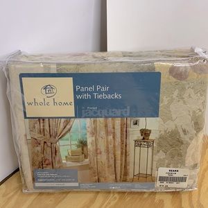 Whole Home Panel Pair With Tiebacks Size 84 X 84 In (213 X213 cm.)